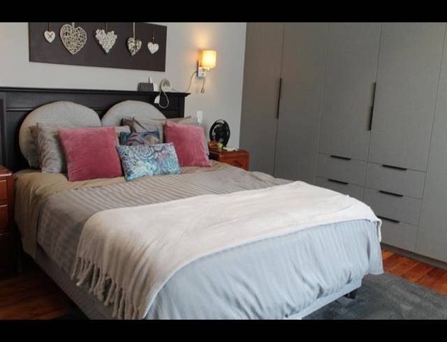 3 BEDROOM HOUSE FOR SALE IN KENSINGTON